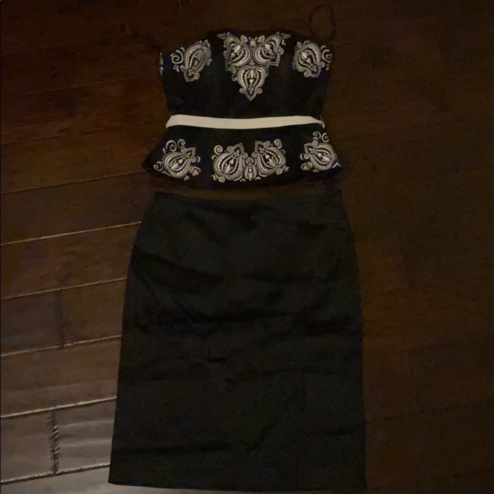 White House Black Market skirt set